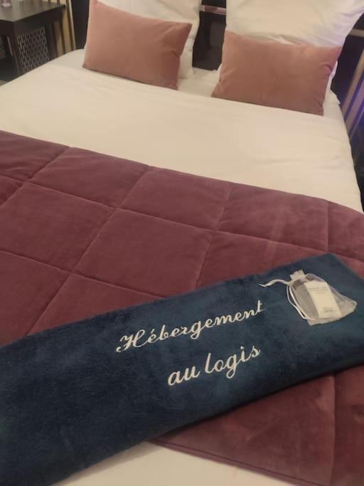 Hebergement Au Logis Souge-le-Ganelon Dış mekan fotoğraf